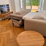 Elegant Central Flat With Private Terrace In Nice