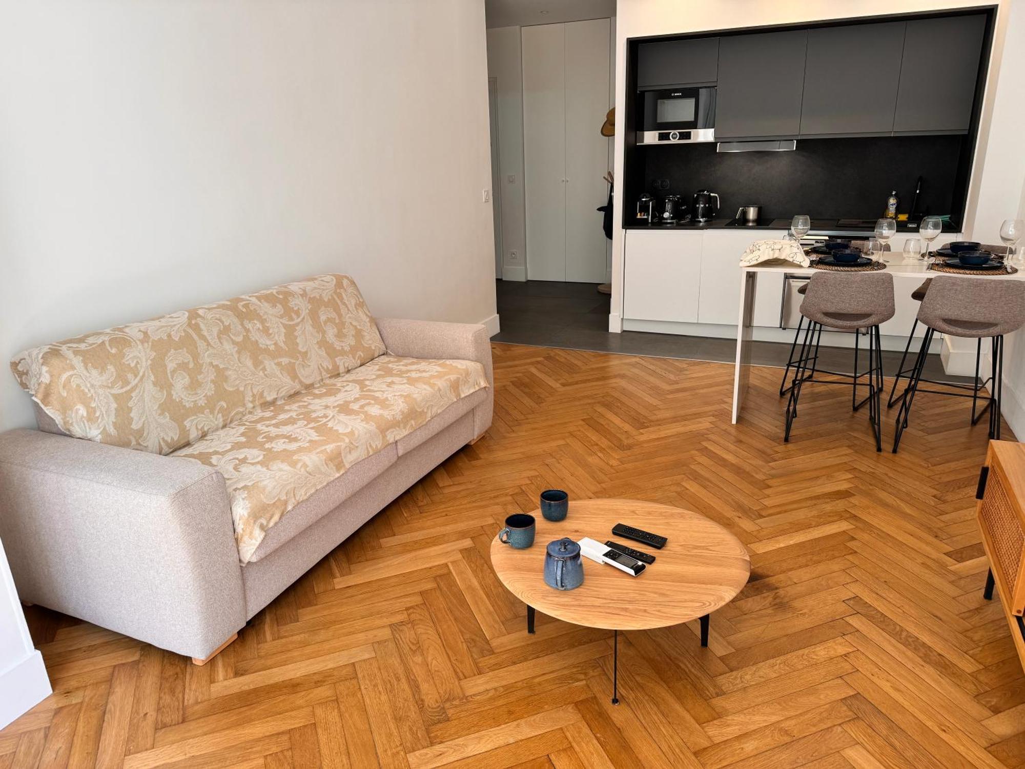 Appartamento Elegant Central Flat With Private Terrace In *