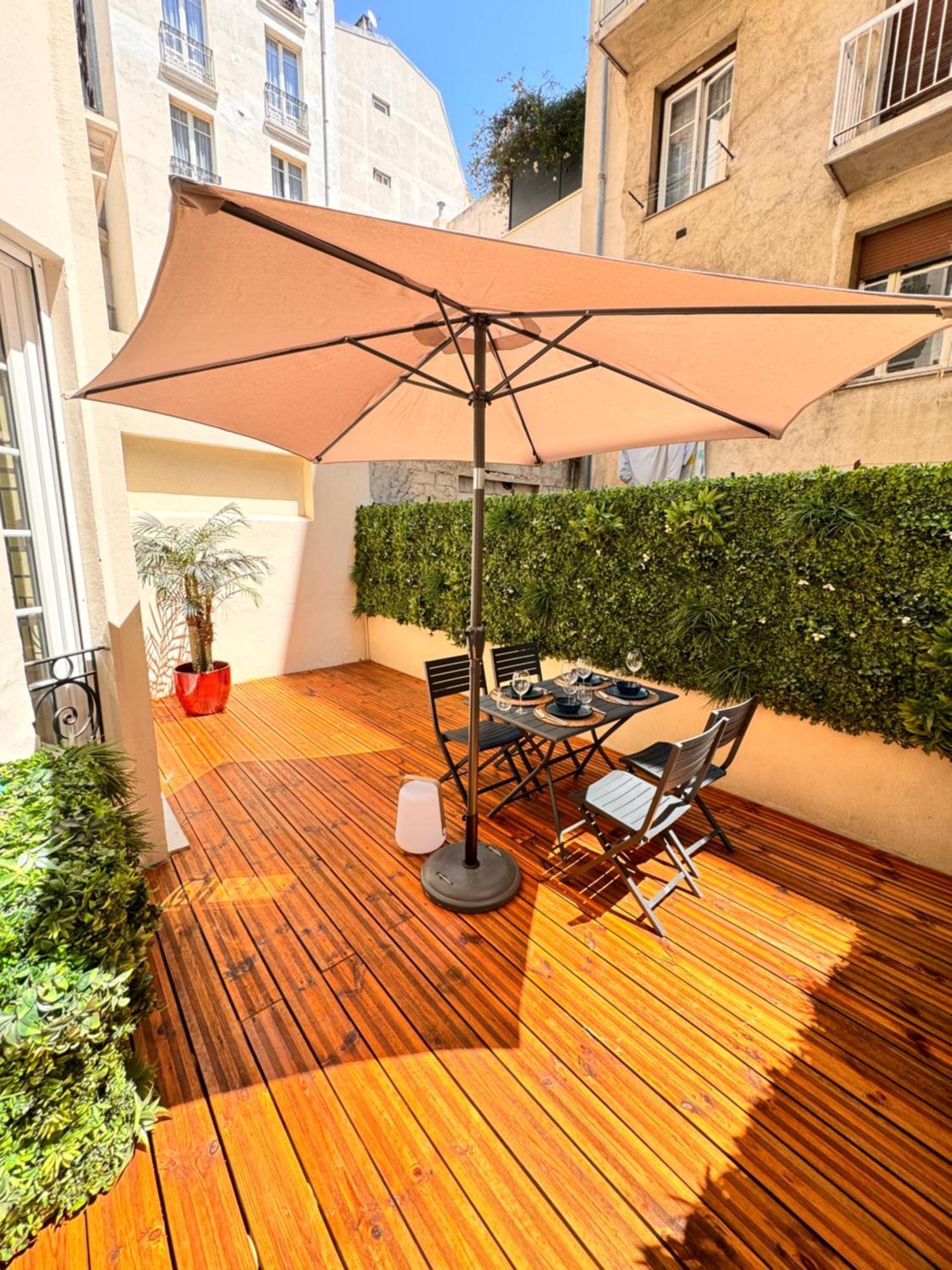 Elegant Central Flat With Private Terrace In